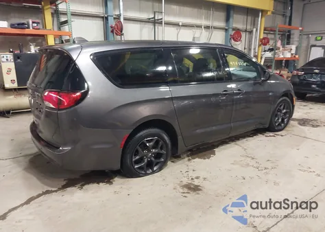 2020 Chrysler Pacifica Touring из США, поврежденный, VIN 2C4RC1FG2LR129179